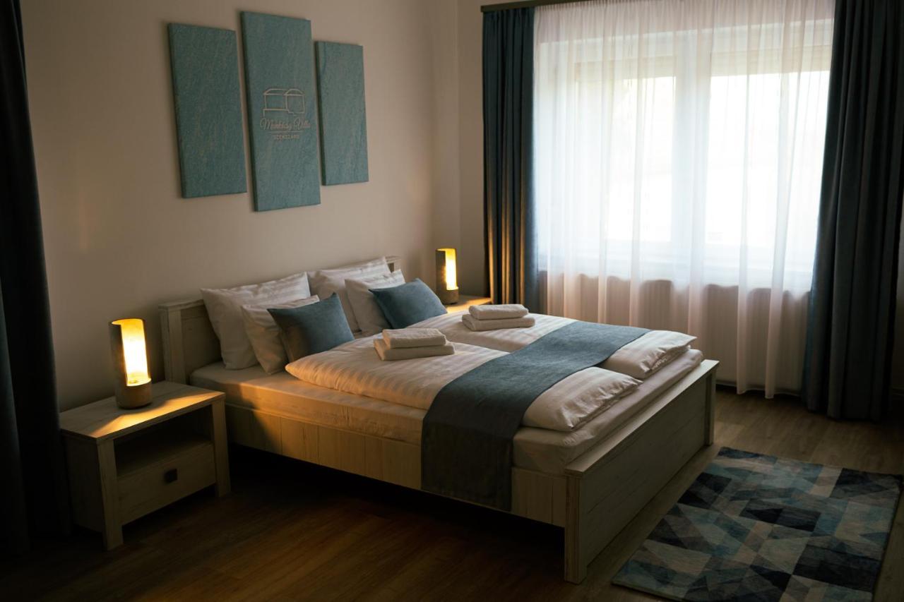 Munkacsy Villa - Szekszard Luaran gambar