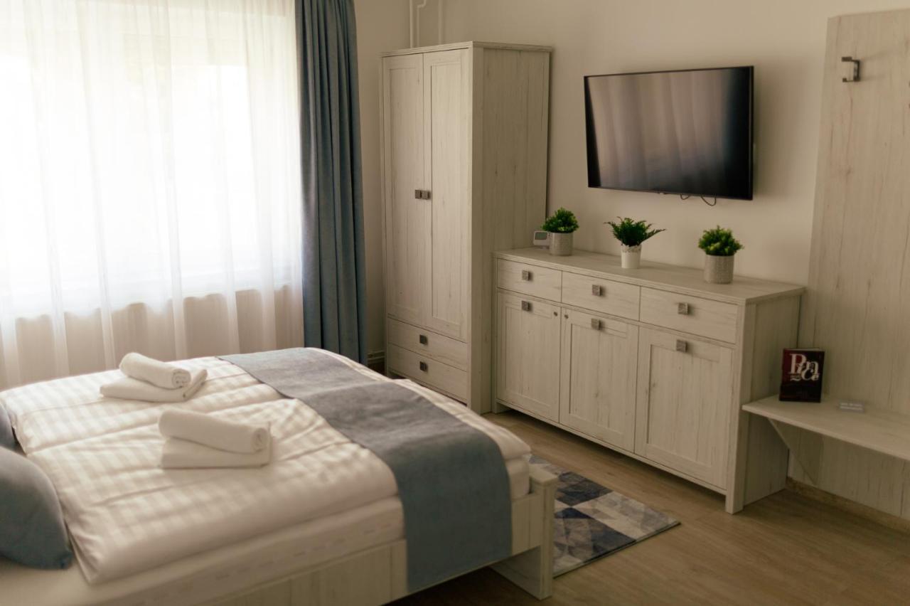 Munkacsy Villa - Szekszard Luaran gambar